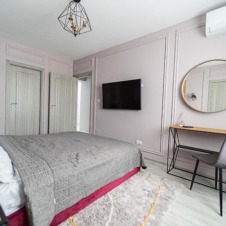 Delux Suite Bacău Eksteriør billede