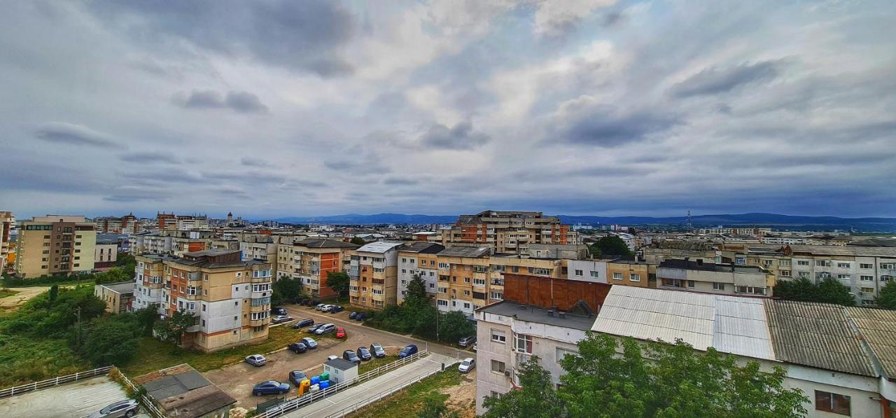 Delux Suite Bacău Eksteriør billede